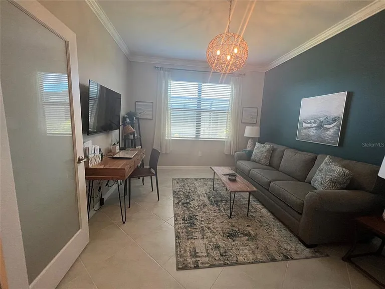2040 Mackerel St — Photo 5