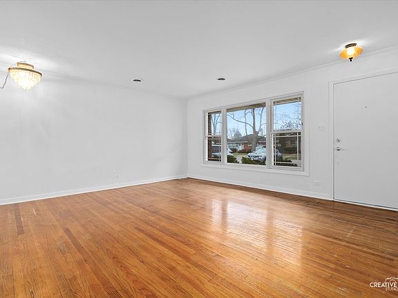 4th image of 7825 N Oconto Ave