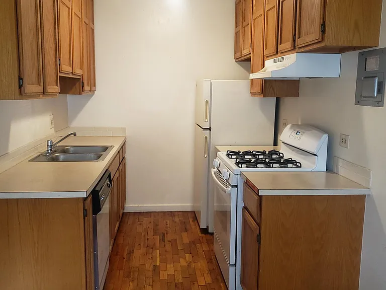 1350 Fillmore St #9 — Photo 2