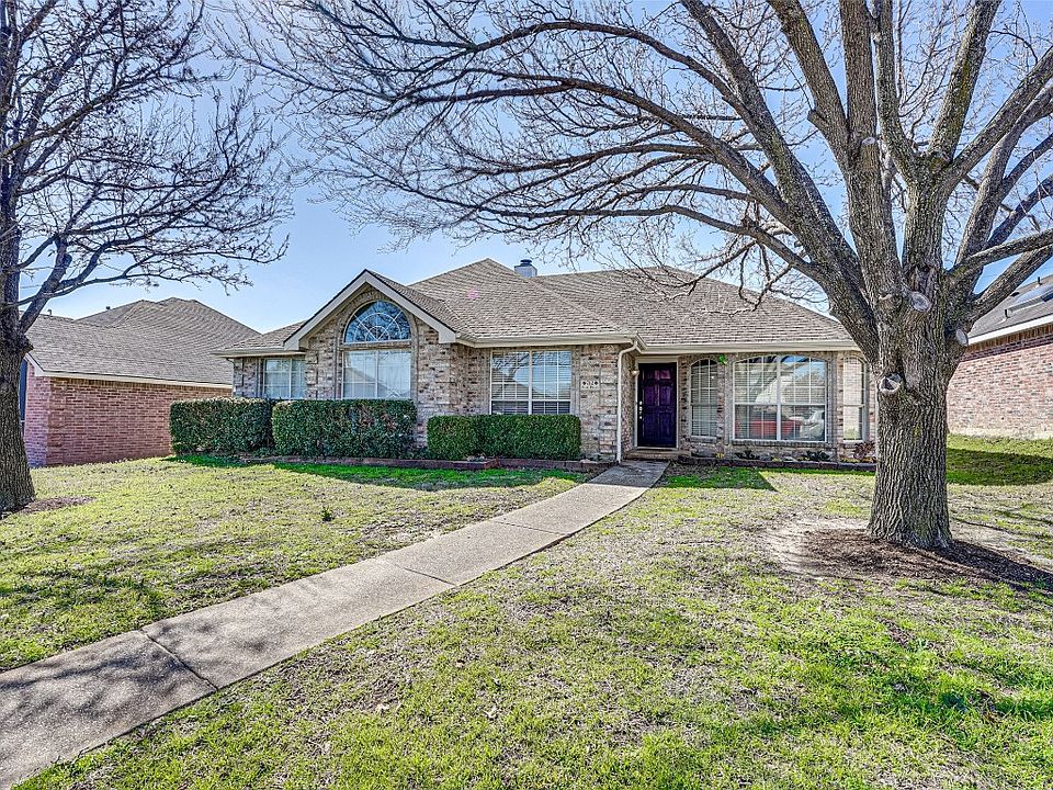1st image of 712 Elm Falls Pl