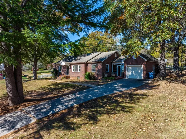 1000 Carter Ave NE, Valdese, NC 28690