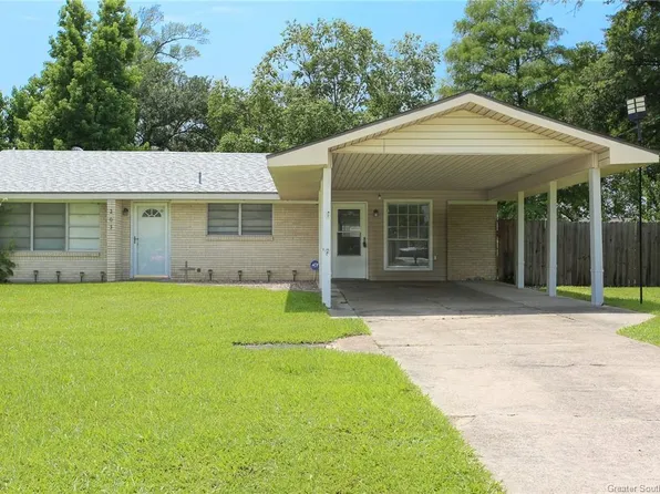 203 Lynn Ln, Sulphur, LA 70663