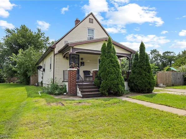 1674 E 32nd St, Lorain, OH 44055