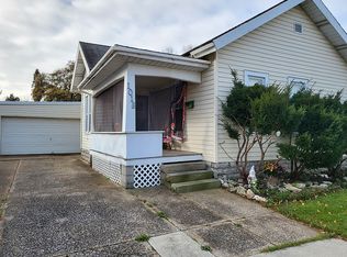 1018 1st St, Sandusky, OH 44870