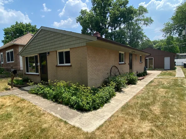 312 E Pomeroy St, West Chicago, IL 60185