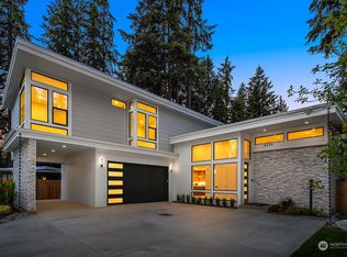 9034 NE 178th St, Bothell, WA 98011