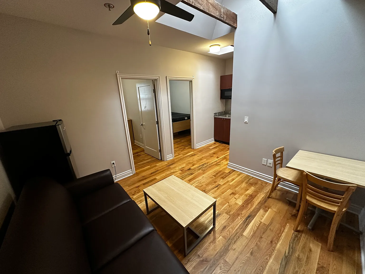 2 bed, 443 sqft, $3,400 — Photo 2