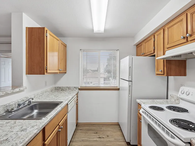 One Bedroom 605 Sq Ft