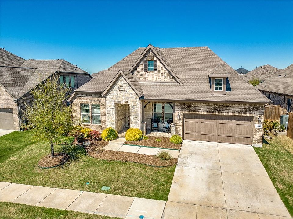 1st image of 1400 Daisy Corner Dr