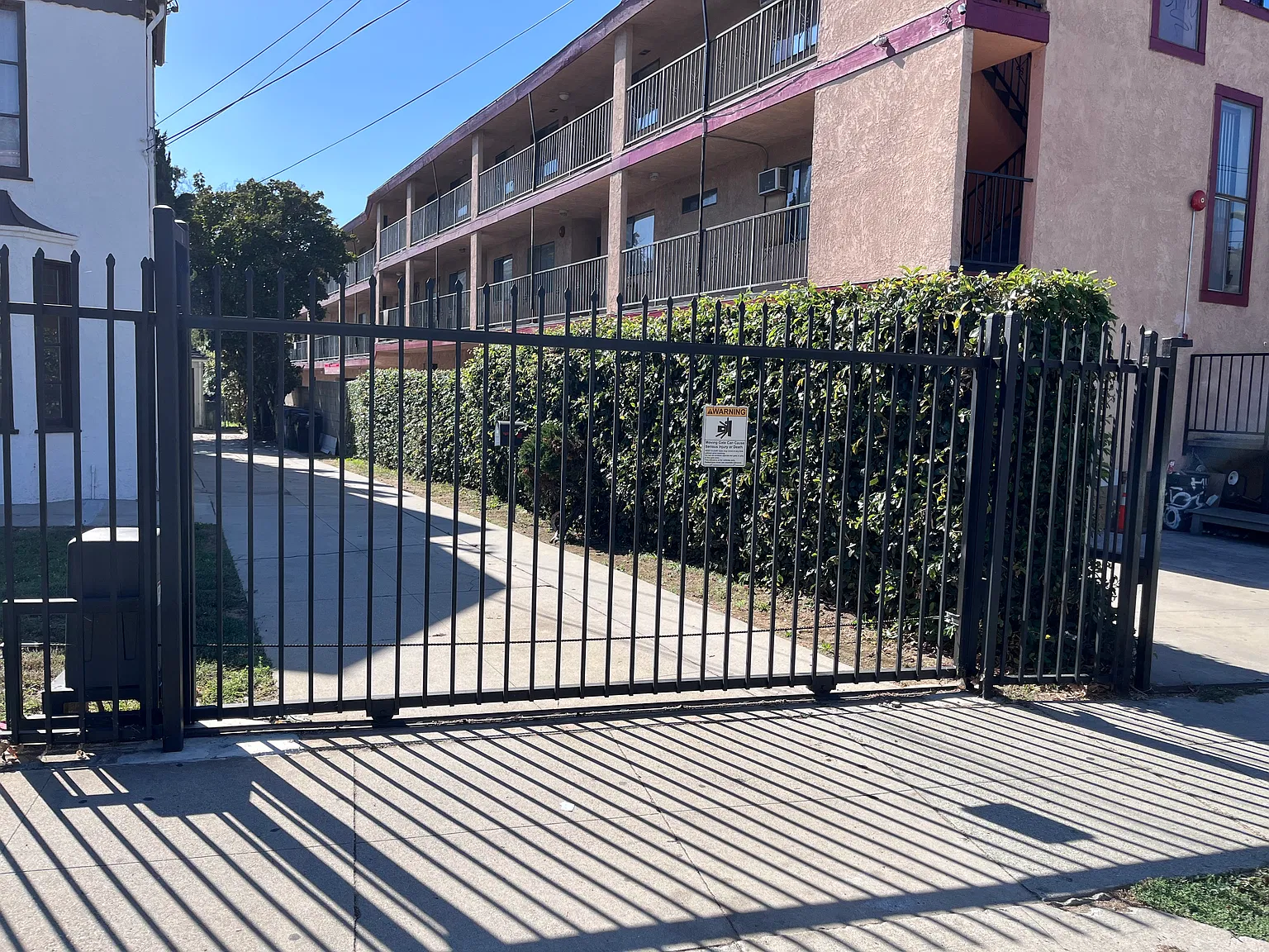 2 bed, 850 sqft, $3,500 — Photo 4