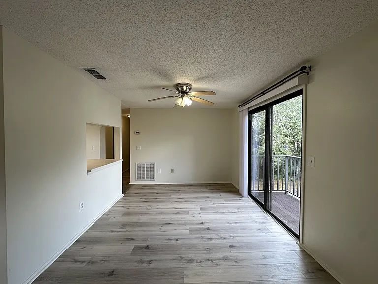 4022 Beaver Ln #1000H — Photo 7