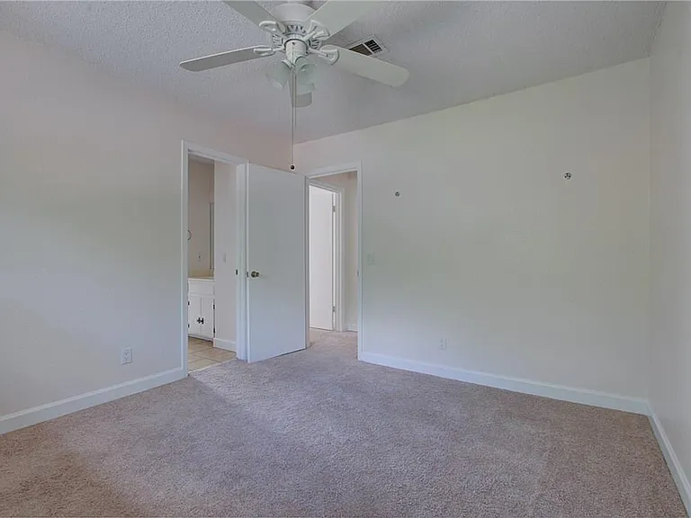 8402 Tallwood Dr #B — Photo 19