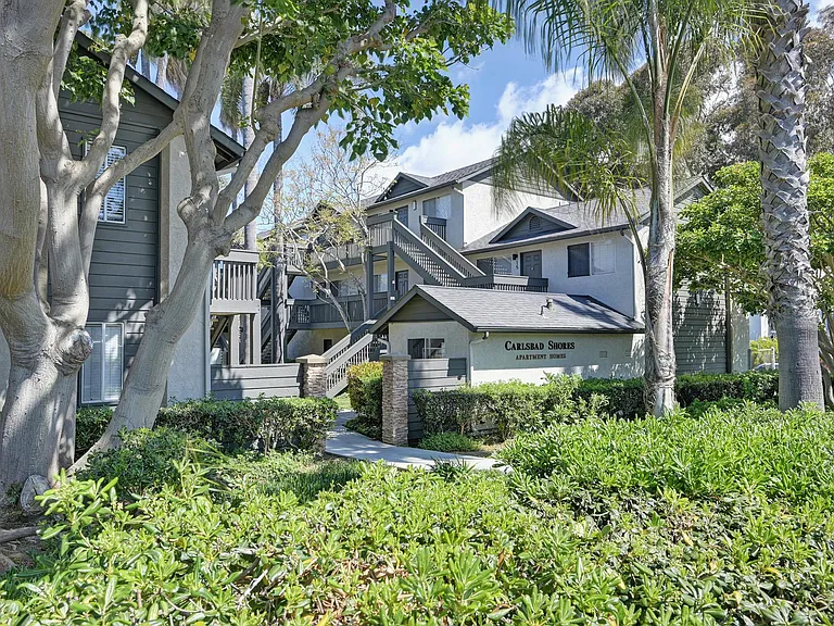 Elan Carlsbad Shores — Photo 2