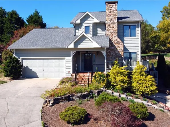 908 E St, North Wilkesboro, NC 28659