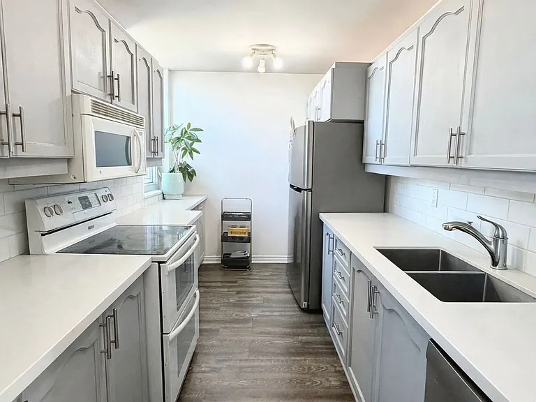 1900 Sheppard Ave E #1203 — Photo 22