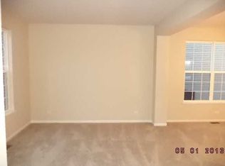 364 Jackson Ct, Gilberts, IL 60136