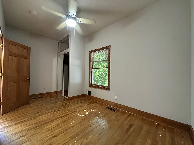 2916 Grand Ave S #1 — Photo 6