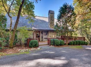 121 Wild Ginger Ln, Cashiers, NC 28717