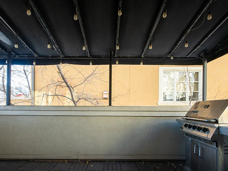 335 N Josephine St #A — Photo 19