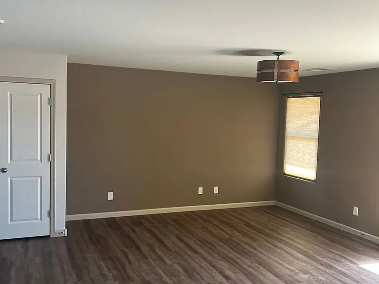 1617 W Cottonwood Bluffs Dr — Photo 4
