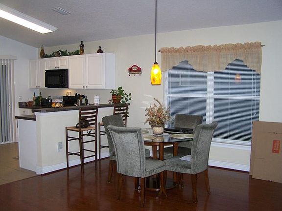 3rd image of 2434 Princeton Ave