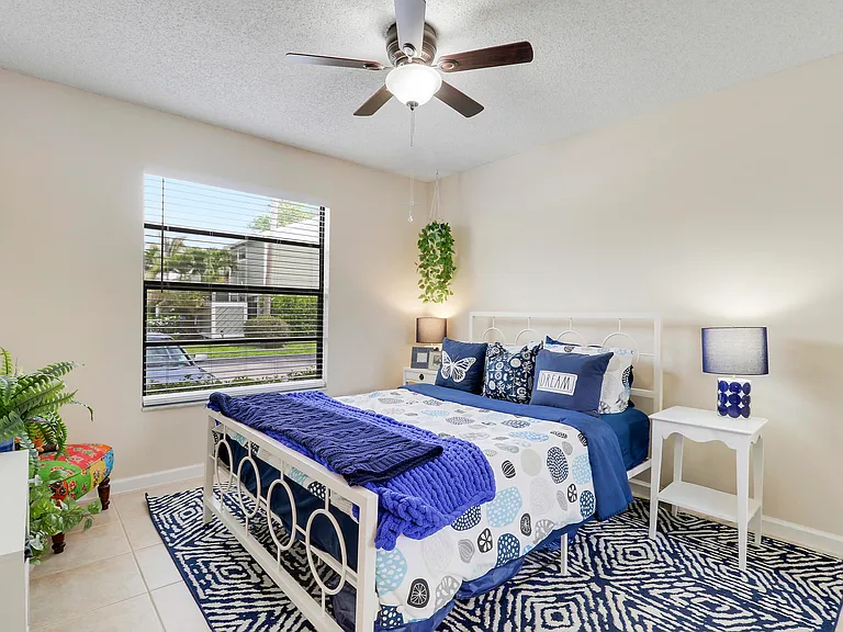 703 Stonewood Ct #16C — Photo 21