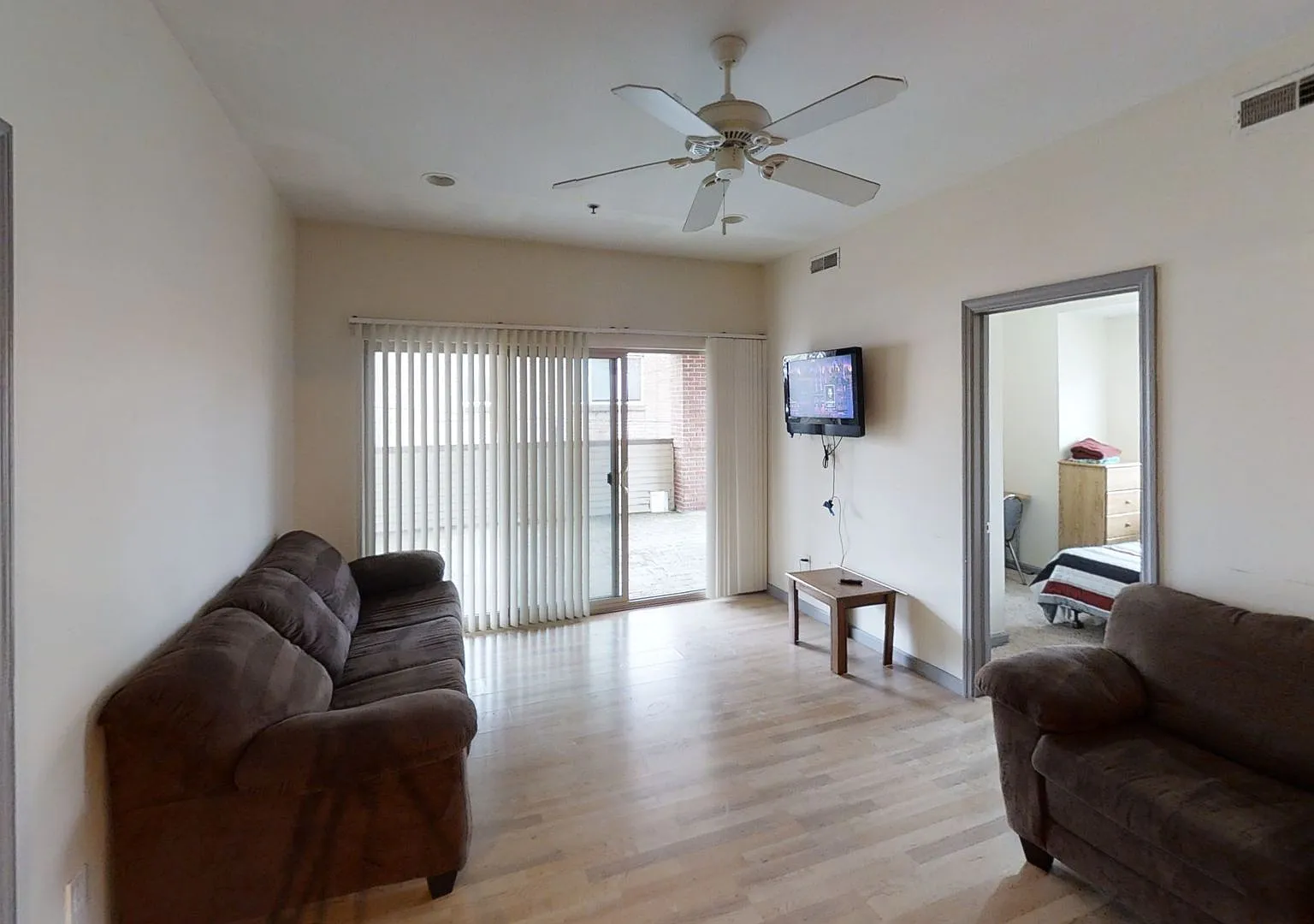 103 S McCullough — Photo 3