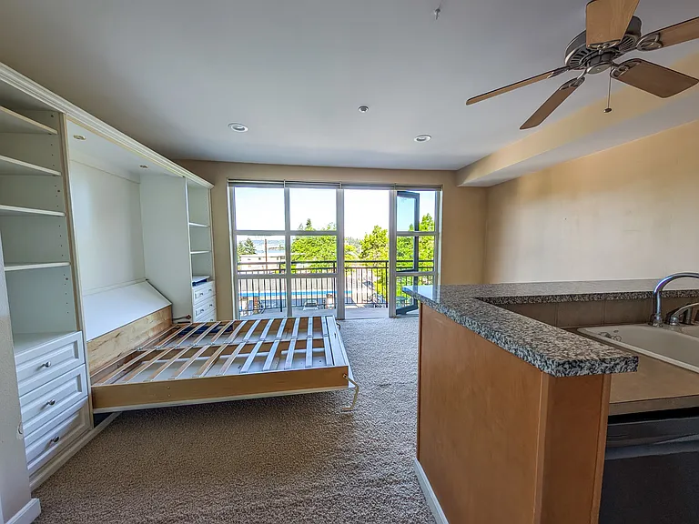 Murphy bed