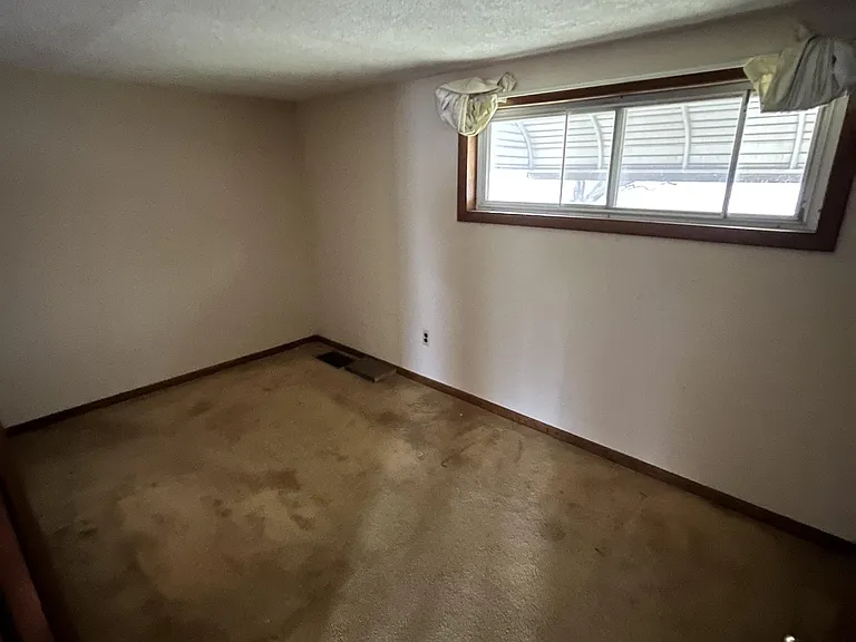 202 Saint Clair Ave SW #R — Photo 5
