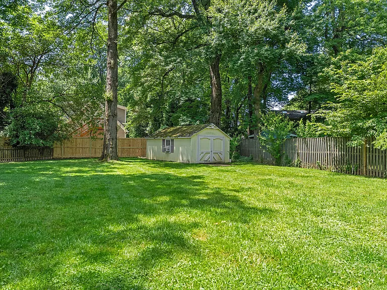 905 Carole Ct SE — Photo 5