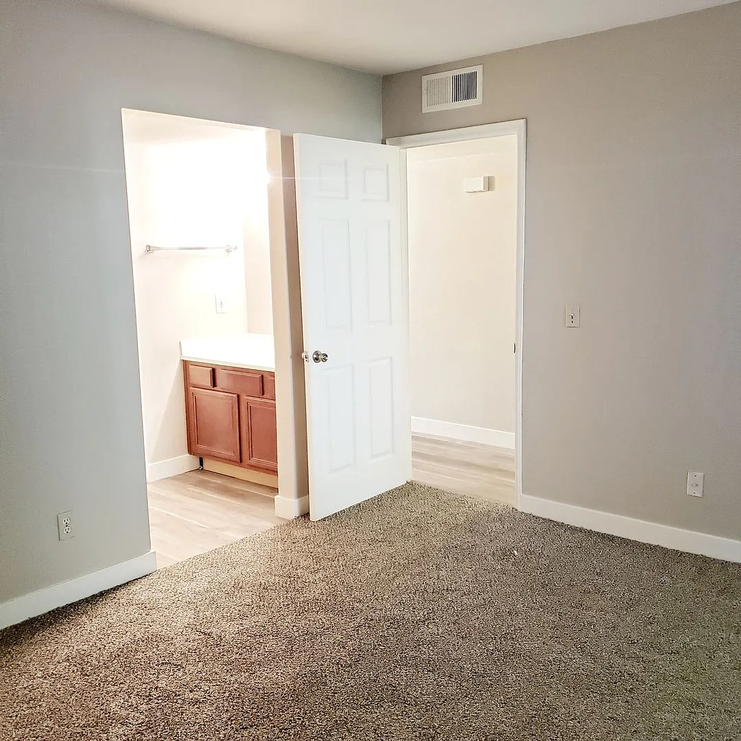 Spacious Tempe Condo 2 Bedroom 2 Full Bath — Photo 2