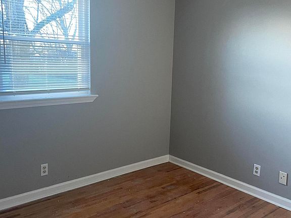 4th image of 3514 River Park Dr