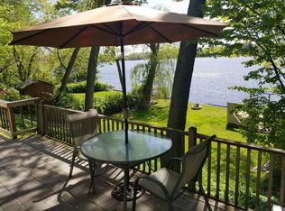 43 Lakecrest Dr, Warwick, RI 02889