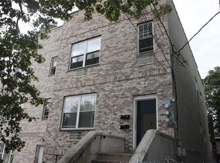 1622 Melville St, Bronx, NY 10460