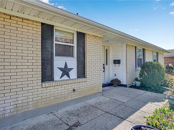 5th image of 7571 Sebring Dr