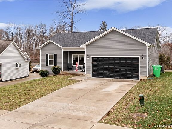 5th image of 936 Twin Oaks Drive