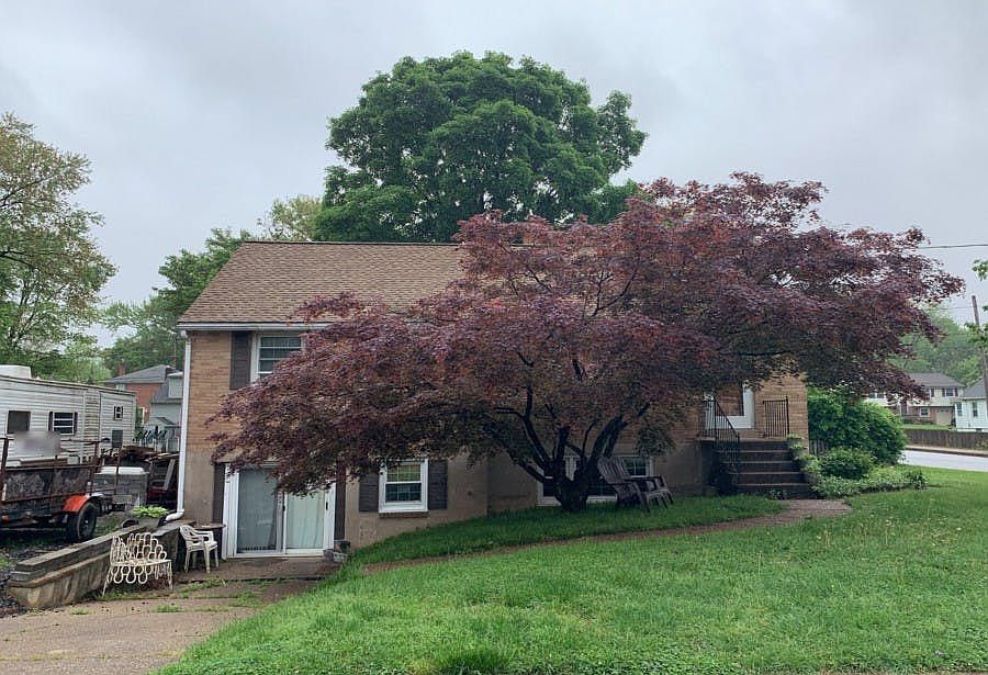 1st image of 301 New York Ave