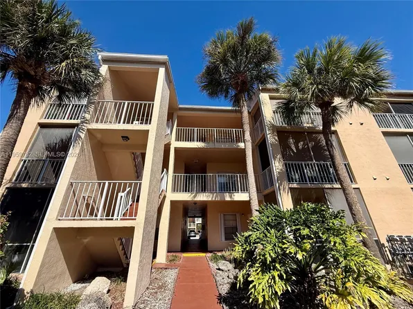 15300 SW 106th Ter APT 515, Miami, FL 33196