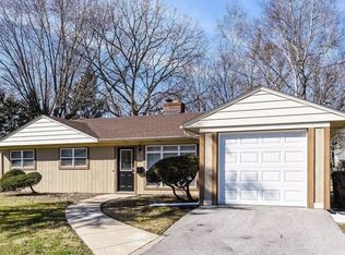 251 Lester Rd, Park Forest, IL 60466