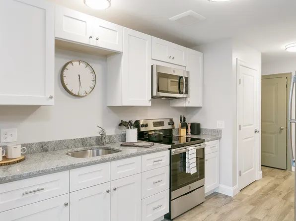 Harbour Townhomes, 1645 Black Rock Tpke Unit 303, Fairfield, CT 06825