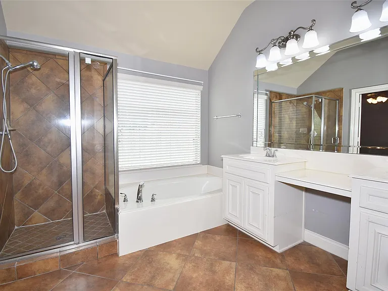 13611 Summer Cloud Ln — Photo 25