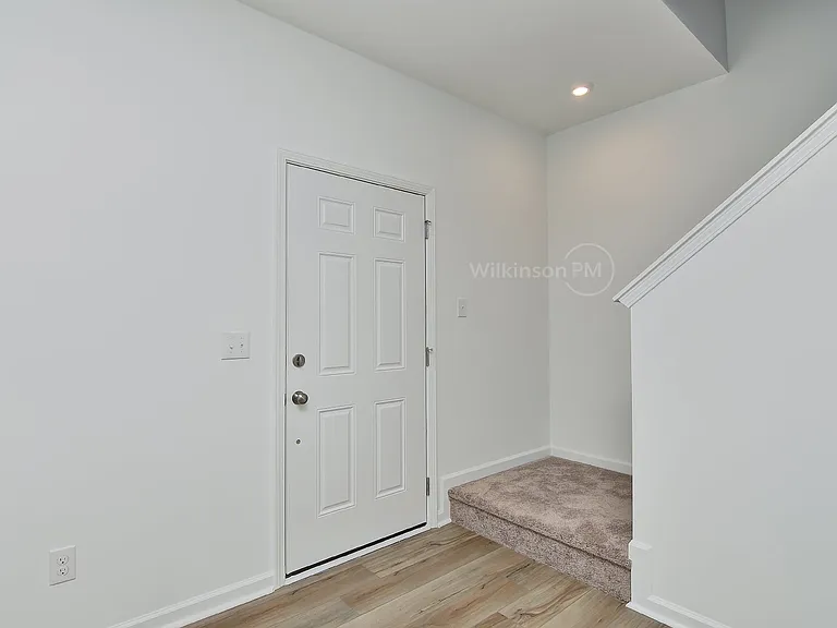1239 Dan River Ct SW — Photo 4