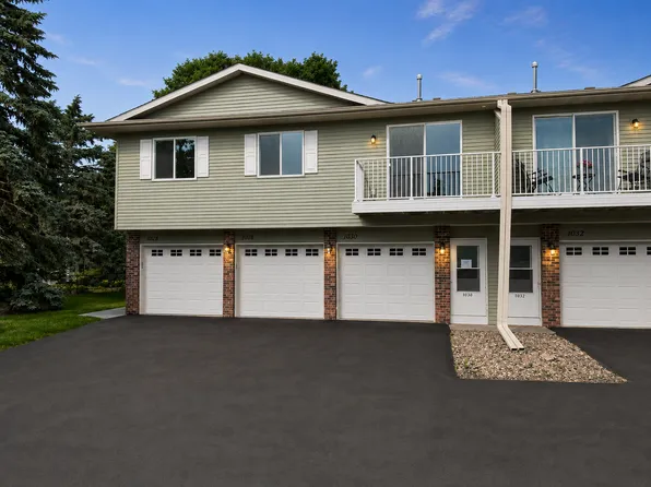 1030 Pond View Ct, Saint Paul, MN 55127