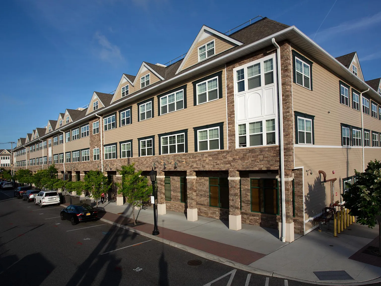Fairfield Metro At Farmingdale Village — Photo 2