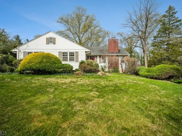 56 E Rayburn Rd, Long Hill Twp., NJ 07946