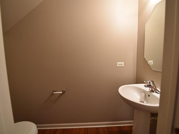 5th image of 3132 Obrien Dr