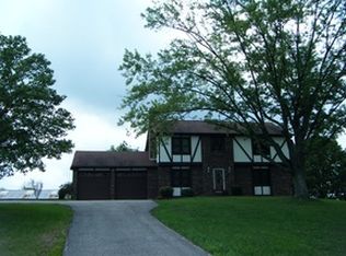 2058 Jeans Rd, West Harrison, IN 47060