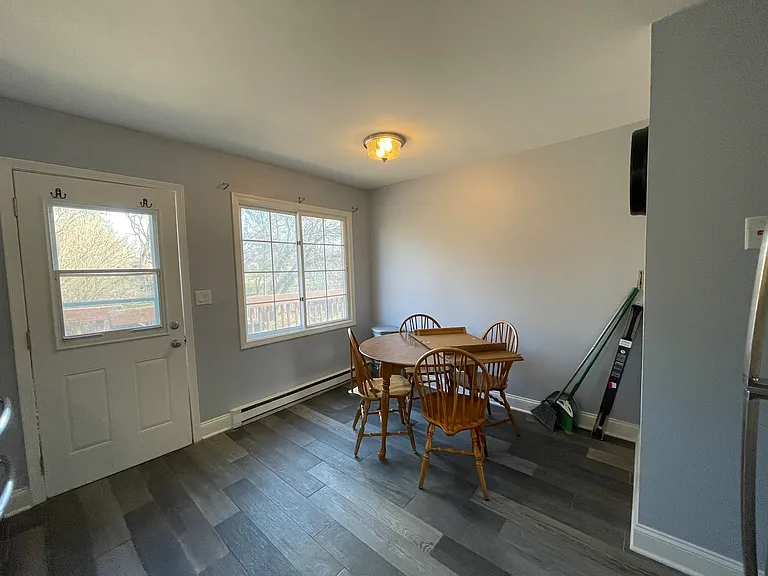397 Poplar Ave #2-E — Photo 4