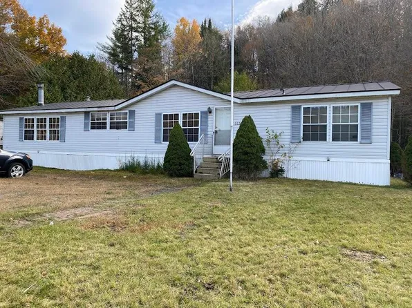 662 VT Route 15 East, Hardwick, VT 05843