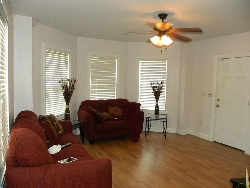 2nd image of 85 Seymour St #2